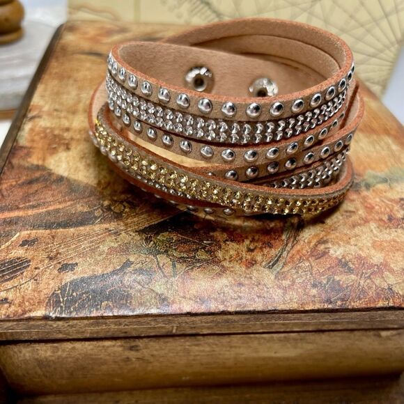 Soft leather bands in 10 gorgeous colors. Bracelet, Wristband, Leather Wrap. New - Picture 5 of 7